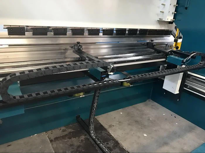 AHYW 4 axis auto back gauge brake press 6 axis